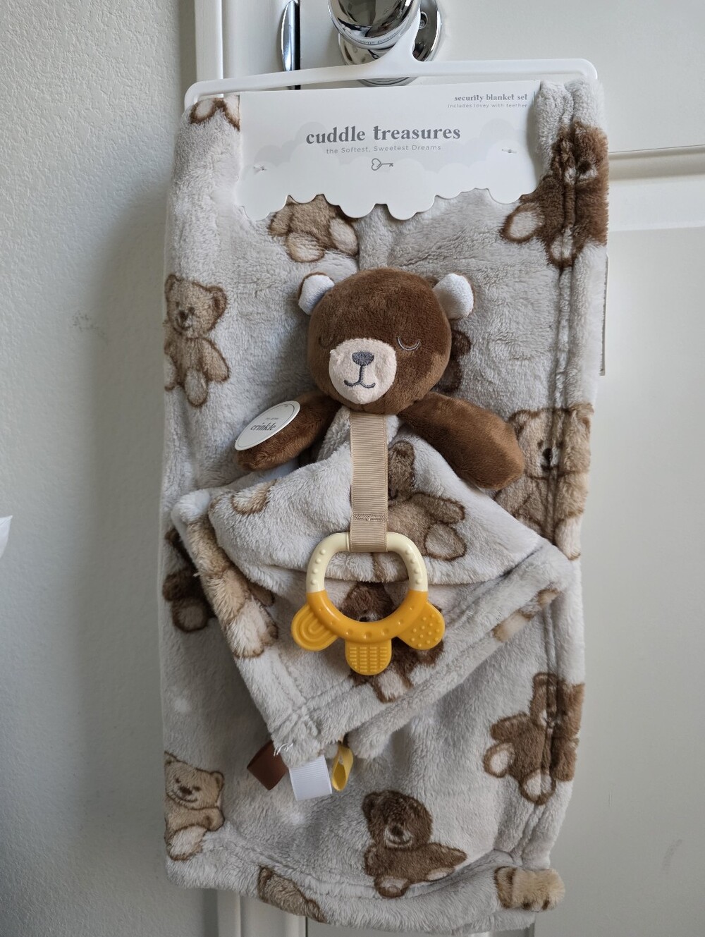 NWT Cuddle Treasures Brown Bear Security Blanket with Teether